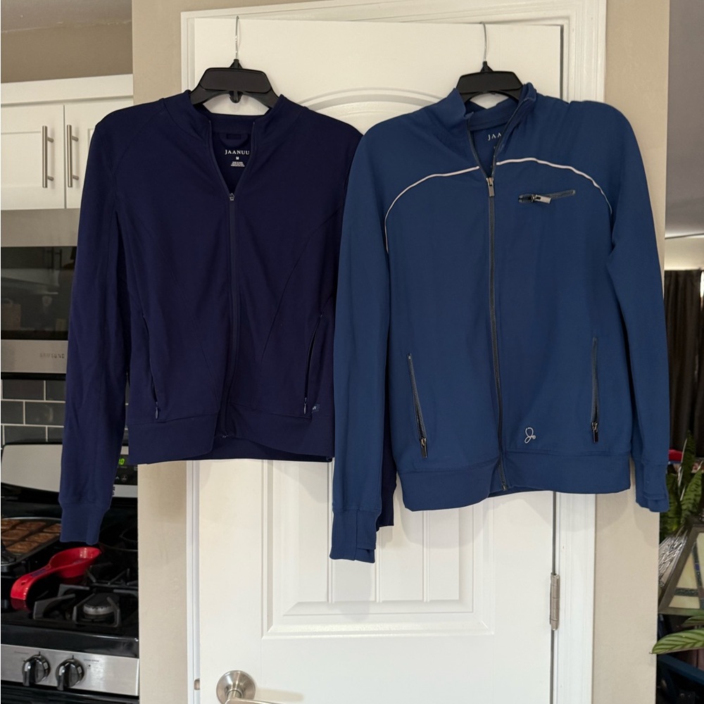 Jaanuu scrub jackets